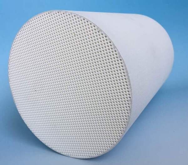 Asymmetric DPF (Diesel Particulate Filter) 